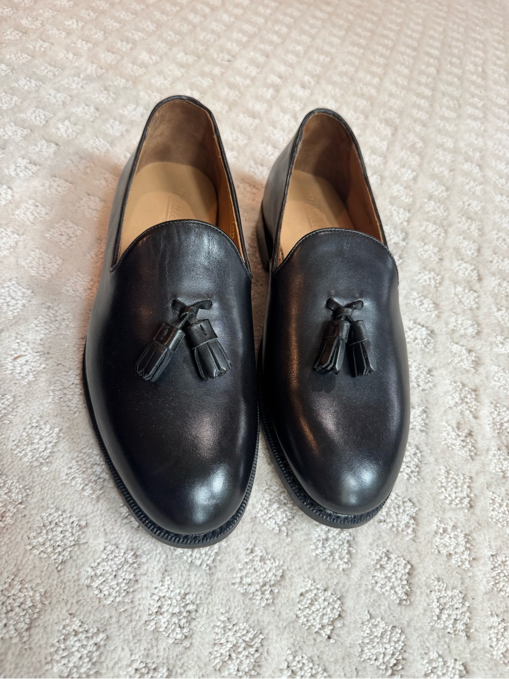 Nettleton New Men's Black Leather Tassel Slip-On Loafers. Size 9.